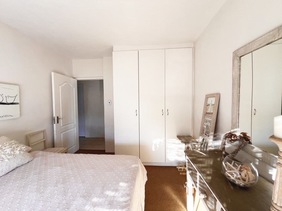 4 Bedroom Property for Sale in Calypso Beach Western Cape